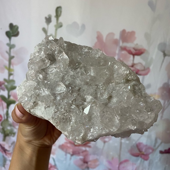Beautiful sparkly super clear clear quartz crystal - Picture 7 of 8
